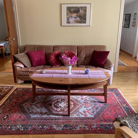 Villa Almagarden Lantlig Miljoe Svängsta Exterior foto
