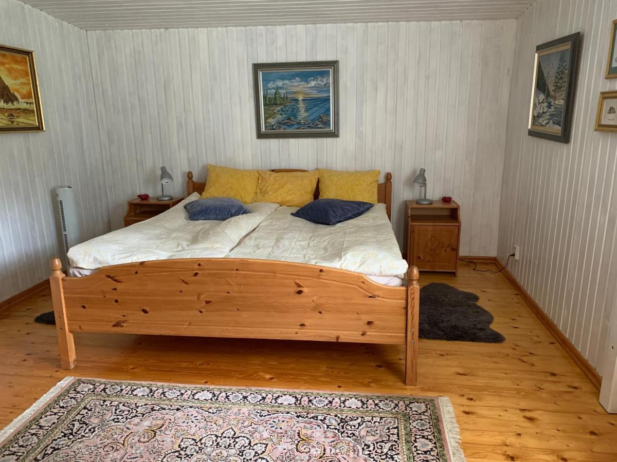 Villa Almagarden Lantlig Miljoe Svängsta Exterior foto